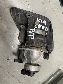 HALOGEN KIA CEED '06-'12 PRAVÝ PŘEDNÍ ORIGINÁLNÍ