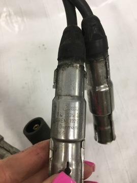 VÍČKO PŘÍVOD ZAPALOVACÍ SVÍČKA VOLKSWAGEN OE 037 035 255
