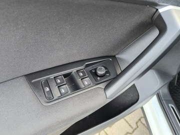 Volkswagen Tiguan II SUV 2.0 TDI 150KM 2019 Volkswagen Tiguan SalonPL serwis ASO 2.0TDI 150KM bezwypadkowy pakiety IQ., zdjęcie 10