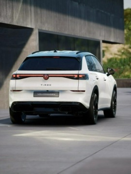 Volkswagen T-Roc I SUV Facelifting 1.5 TSI ACT 150KM 2026 Volkswagen T-Roc R-Line 1.5 eTSI 150 KM DSG Zamów, zdjęcie 10