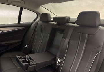 BMW Seria 5 G30-G31 Limuzyna Facelifting 3.0 530d 286KM 2022 BMW Seria 5 Luxury Line l Hak Holowniczy l Adaptacyjny Tempomat l VAT23, zdjęcie 16