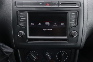 Volkswagen Polo V Hatchback 3d Facelifting 1.0 60KM 2016 VW Polo 1.0, Navi, Klima, Tempomat, zdjęcie 15