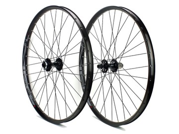Koła 27,5 Rodi Tryp30 Novatec 15x110 12x148 HG