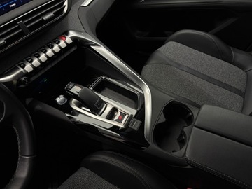 Peugeot 5008 II Crossover 1.5 BlueHDI 130KM 2020 Peugeot 5008 Allure / 7 osobowy / Kamera cofania /, zdjęcie 25