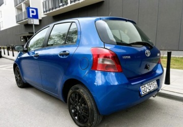 Toyota Yaris II Hatchback 5d 1.0 VVT-i 69KM 2007 Toyota Yaris Salon PL Klima Super stan Polska Warszawa Benzyna 69KM, zdjęcie 3