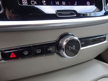 Volvo V60 II  2024 VOLVO V60 T6 AWD Plug-In Hybrid Core Combi 2.0 (398KM) 2024, zdjęcie 9