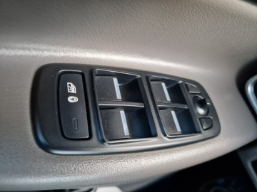 Jaguar XE Sedan 2.0 i4 180KM 2015 Jaguar XE Prestige Automat Xenon Ledy Navi, zdjęcie 34