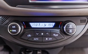 Toyota Yaris III Hatchback 5d Facelifting Hybrid 100KM 2017 Toyota Yaris Hybrid 100 Selection 1.5 Hybryda 100KM, zdjęcie 32