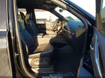 Cadillac Escalade III 2023 Cadillac Escalade 2023r., AWD Premium Luxury, 6.2L, od ubezpieczalni 6.2, zdjęcie 9