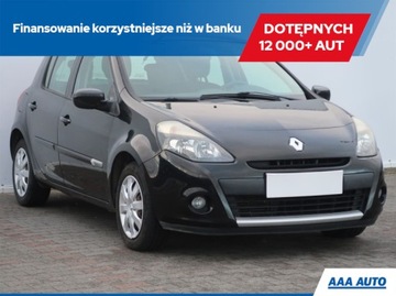 Renault Clio III Hatchback 5d Phase II 1.5 dCi 75KM 2012 Renault Clio 1.5 dCi, Salon Polska, Klima