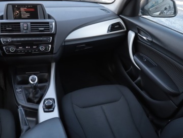 BMW Seria 1 F20-F21 2016 BMW 1 118i, Klima, Klimatronic, Tempomat, zdjęcie 7