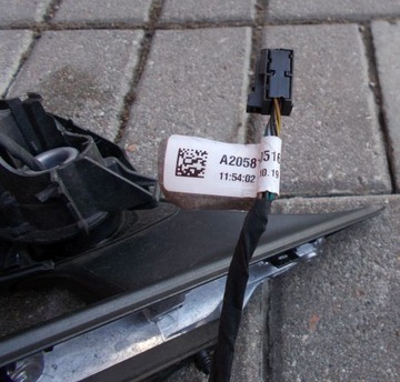 MERCEDES C CLASA W205 LEVÉ 7-PIN ORIGINÁLNÍ