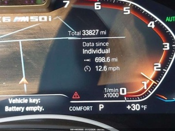 BMW X6 G06 2021 BMW X6 M50i 2021 4.4 Benzyna 523KM, zdjęcie 10