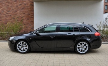 Opel Insignia I Sports Tourer OPC 2.8 V6 Turbo ECOTEC 325KM 2011 Opel Insignia 2,8T (325KM) 2011 r. Automat 4x4 OPC 2.8 Benzyna 325KM, zdjęcie 1