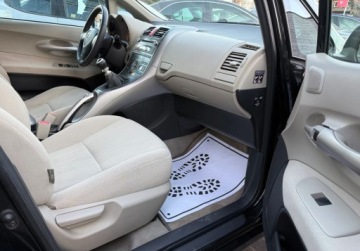 Toyota Auris I Hatchback 1.8 Valvematic 147KM 2009 Toyota Auris 147 KM, Xenony, salon Polska, serwis ASO 1.8 Benzyna 147KM, zdjęcie 12