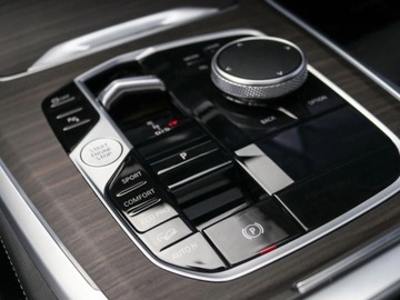 BMW X5 G05 SUV Facelifting 3.0 30d 298KM 2025 BMW X5 xDrive30d Sport Suv 2.0 (298KM) 2025, zdjęcie 10