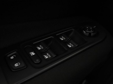 Jeep Renegade SUV Plug-In Seria 2/3 1.3 Turbo 4xe PHEV 190KM 2021 Jeep Renegade PHEV Limited niski przebieg 4xe, zdjęcie 35