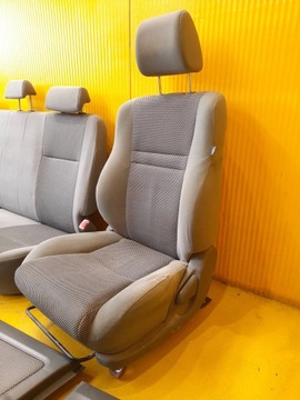 TOYOTA HILUX VII SEDADLO POHOVKA BOKY TUNEL 12R.