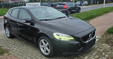 Volvo V40 II Hatchback Facelifting 2.0 D2 120KM 2018 Volvo V40 2018 r. Full LED SKORA nawigacja 2.0 Diesel 120KM, zdjęcie 29