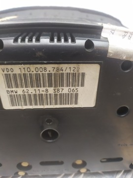 BMW E39 PŘÍSTROJOVÁ DESKA BUDÍKY 8387065