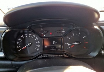 Citroen C3 III Hatchback 1.2 PureTech 82KM 2017 Citroen C3 1,2 Benzyna 80km Klima Serwis 1.2 Benzyna 81KM, zdjęcie 29