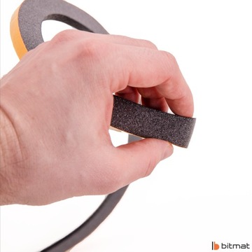 Звукоизоляционная пена, холодоизоляционная лента с клеем 2см х 1см х 100см