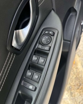 Renault Scenic III Van 1.4 TCe 16v 130KM 2011 Renault Scenic Renault Scenic 1.4 16V TCE Bose Edition 1.4 Benzyna 130KM, zdjęcie 26