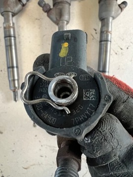 HYUNDAI I30 II HB 12- 1.6 CRDI D4FB ТОПЛИВНЫЙ ИНЖЕКТОР ВПРЫСКА