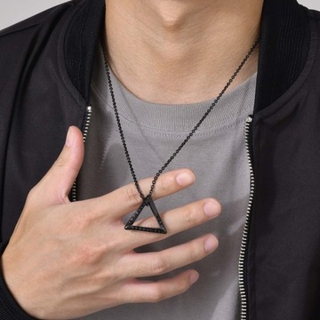 Черный скандинавский кулон с треугольными рунами, викинги