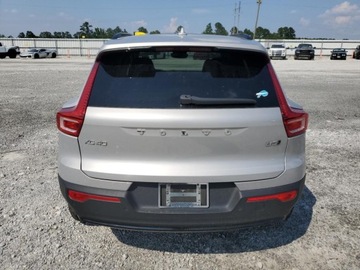 Volvo XC40 2023 Volvo XC 40 Plus 2023 2.0l 2.0 Benzyna 247KM, zdjęcie 2