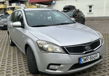 Kia Ceed I SW Facelifting 1.6 DOHC CVVT 126KM 2012 Kia Ceed 1.6 benzyna ,2012 1.6 Benzyna 126KM, zdjęcie 4