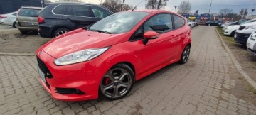 Ford Fiesta VII Hatchback 3d ST 1.6 EcoBoost 182KM 2015 Ford Fiesta ST 1.6 200KM 1.6 Benzyna 183KM