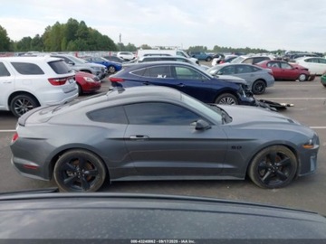 Ford Mustang VI Fastback Facelifting 5.0 Ti-VCT 450KM 2022 Ford Mustang GT Premium Fastback 2022 5.0l 5.0 Benzyna 450KM, zdjęcie 6