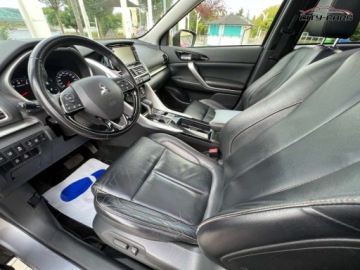 Mitsubishi Eclipse Cross SUV 1.5 T 163KM 2018 Mitsubishi Eclipse Cross 1.5 Benzyna 163KM Najbogatsza wersja Automat, zdjęcie 17