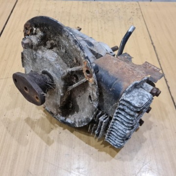 ДВИГАТЕЛЬ BRIGGS & STRATTON 3,5 Л.С., ПОРШНЕВОЙ ЦИЛИНДРОВЫЙ ФУНКЦИОНАЛЬНЫЙ ВАЛ