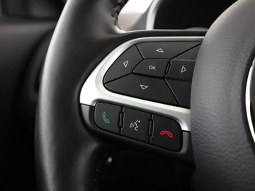 Jeep Compass II SUV 1.4 MultiAir 140KM 2019 Jeep Compass Grzane fotele grzana kierownica klima, zdjęcie 31