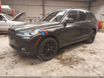 BMW X7 2021 BMW X7 xDrive40i 2021 3.0 Benzyna 335KM, zdjęcie 1