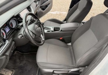 Opel Insignia II Grand Sport 1.6 CDTI  136KM 2018 Opel Insignia 1.6 D 136 KM 2018r BDB Stan Warszaawa 1.6 Diesel 136KM, zdjęcie 7