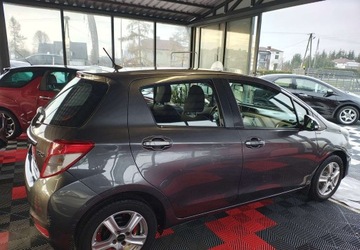 Toyota Yaris III Hatchback 5d 1.33 Dual VVT-i 99KM 2012 Toyota Yaris Toyota Yaris III 1.3BENZYNA ZADBANA 1.3 Benzyna 99KM, zdjęcie 6