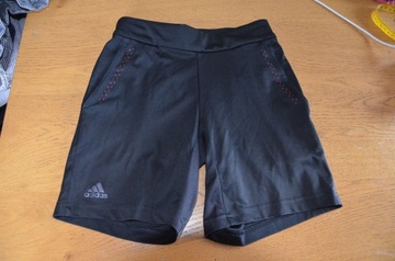 ADIDAS spodenki 9-10 lat/140 cm/czerwone wstawki