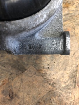 A4 B8 FACELIFT ULOŽENÍ MOTORU 2.0TDI 8R0199381AN