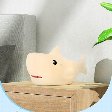 Lampka nocna LED na USB silikownowa 7 kolorów Rekin