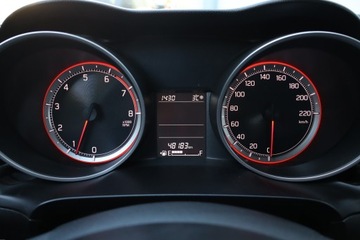 Suzuki Swift VI Hatchback 1.2 DualJet 90KM 2018 Suzuki Swift 1.2 DualJet, Salon Polska, zdjęcie 10