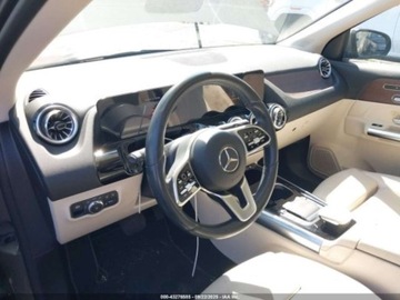 Mercedes GLA II 2023 Mercedes-Benz GLA 2023r., 2.0L 2.0 Benzyna 221KM, zdjęcie 9
