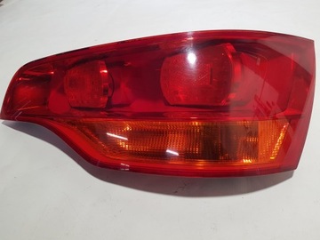 AUDI Q7 4L LAMPA PRAWY TYŁ TYLNA