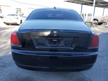 Rolls-Royce 2015 Rolls-Royce Ghost 2015 6.6l 6.6 Benzyna 563KM, zdjęcie 2