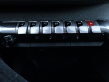 Peugeot 3008 II Crossover 1.2 PureTech 130KM 2020 Peugeot 3008 1.2 PureTech, Skóra, Navi, Klima, zdjęcie 12