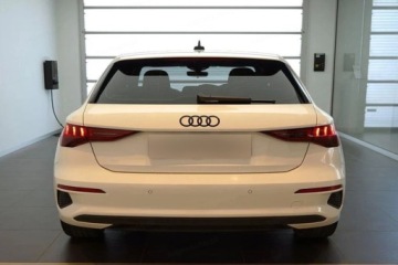 Audi A3 8Y Sportback 1.5 35 TFSI 150KM 2023 AUDI A3 35 TFSI Sportback Hatchback 1.5 150KM 2023, zdjęcie 2