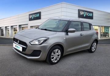 Suzuki Swift VI Hatchback Facelifting 1.2 DualJet SHVS 83KM 2021 Suzuki Swift 1.2 Dualjet SHVS Premium CVT 1.2 Benzyna 83KM