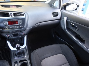 Kia Ceed II Hatchback 5d 1.6 GDI 135KM 2012 Kia Ceed 1.6 GDI, Salon Polska, Serwis ASO, Klima, zdjęcie 7